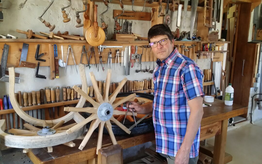 Métiers de la restauration automobile : interview d’Alain Montpied, artisan charron